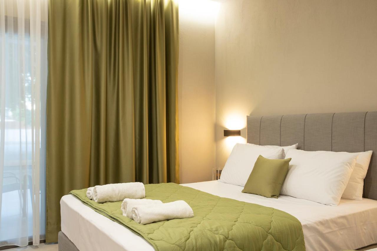 Olympus Suites Paralia Panteleimonos Extérieur photo